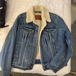Levi's Blue Denim Jacket with Cream Sherpa Lining